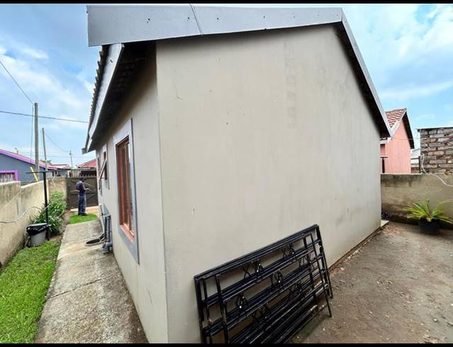 2 BEDROOM HOUSE FOR SALE IN PALM RIDGE